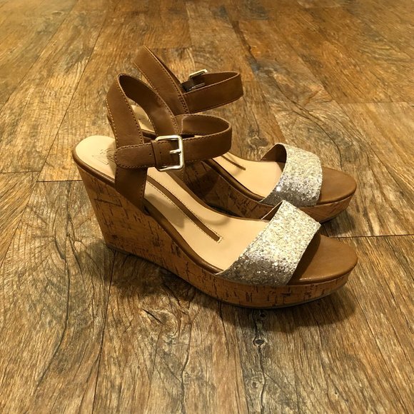 new directions Shoes - SOLD - New Directions